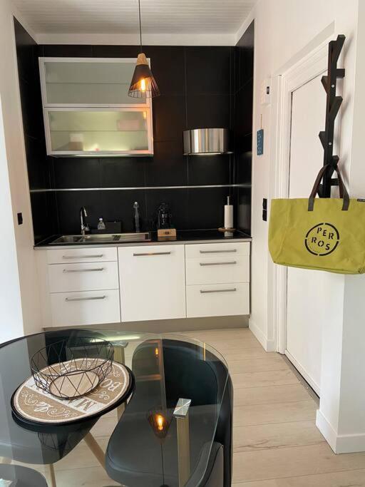 Appartement Cosy Avec Jardin En Centre-Ville Perros-Guirec Exterior photo