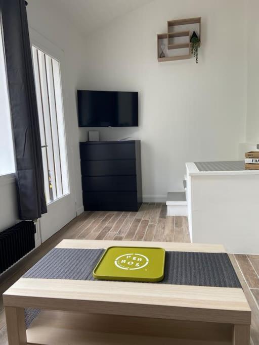 Appartement Cosy Avec Jardin En Centre-Ville Perros-Guirec Exterior photo